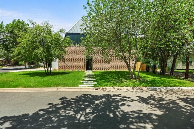 Photo - 1604 Garner Ave