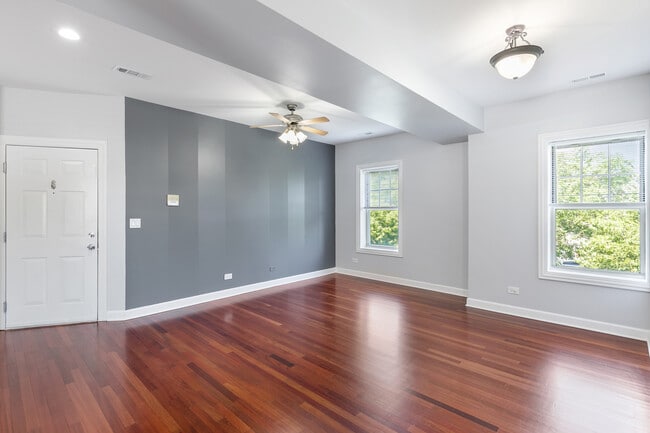Photo - 7363 N Ashland Blvd Unit 2
