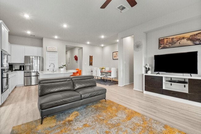 Photo - 1939 Misty Field Dr