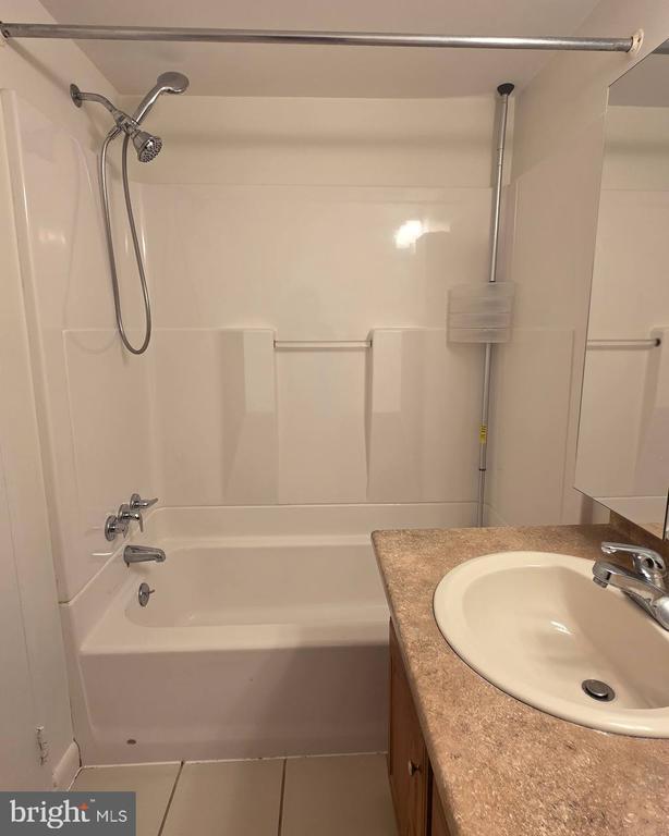 Photo - 9926 Haldeman Ave Unidad 135