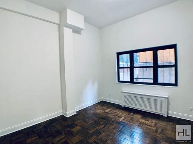 Photo - EAST 35 STREET Unit 3B