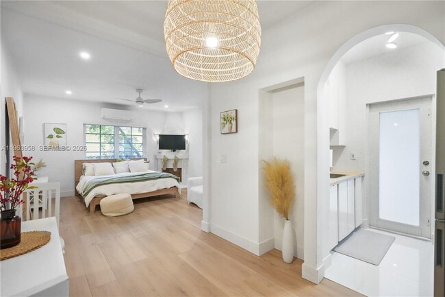 Building Photo - 750 Española Wy Unit 6