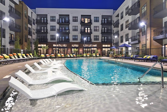 Welcome home to Windsor Parkview Apartments