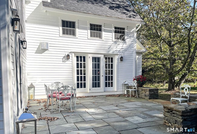 Photo - 85 Gellert Rd