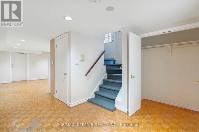 Photo - 12 Foxbar Rd Unité Basement