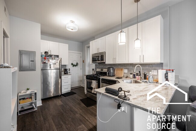 Photo - 1433 N Cleaver St Unit 2F