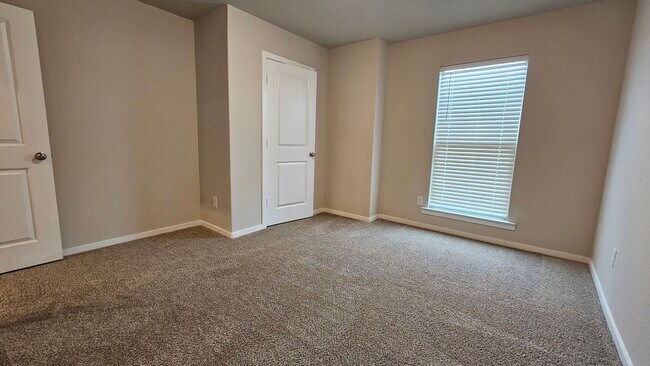 Photo - 1625 133rd St Unit B