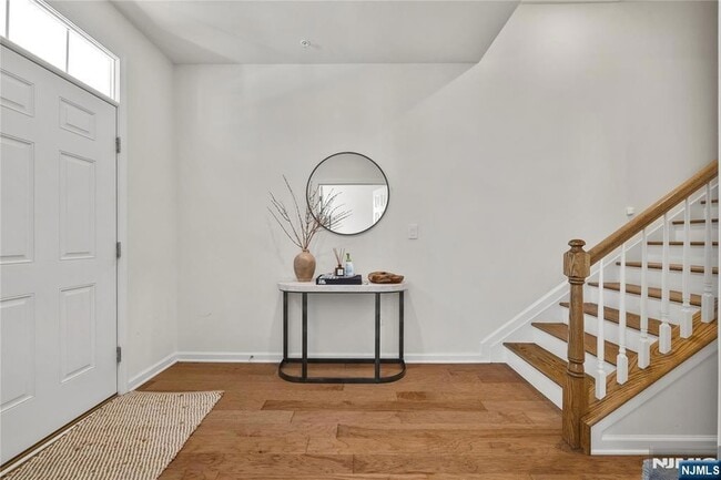 Photo - 65 Landmark Ln Unit 905