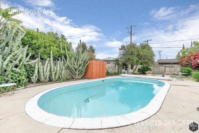 Building Photo - 7854 Goll Ave Rental