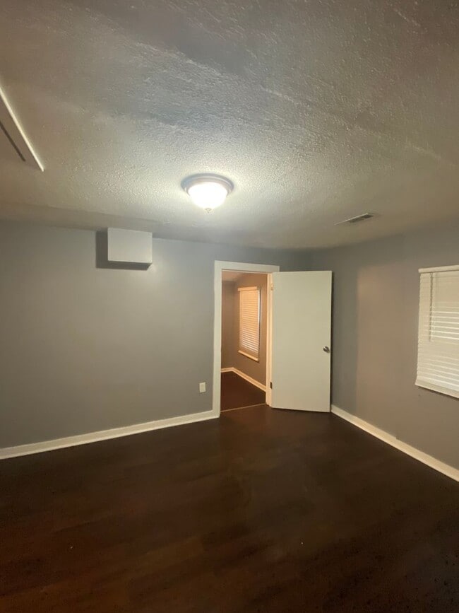 Photo - 5518 N Broadway