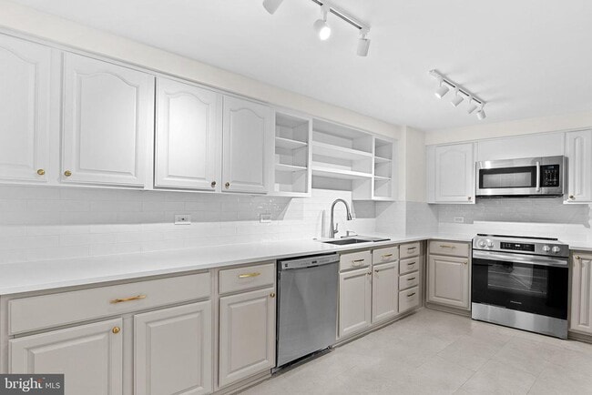 Building Photo - 4601 N Park Ave Unit 510K