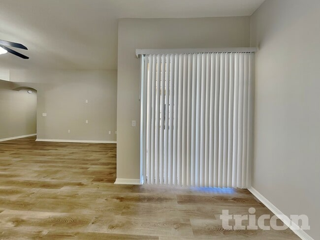 Photo - 1810 Cattleman Dr