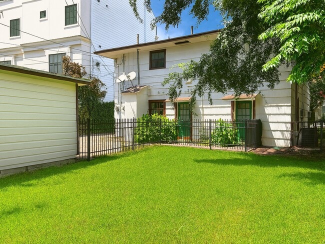 NEW! A safe area for your pets to run around. The backyard is fully fenced in. - 3911 Law St Rental