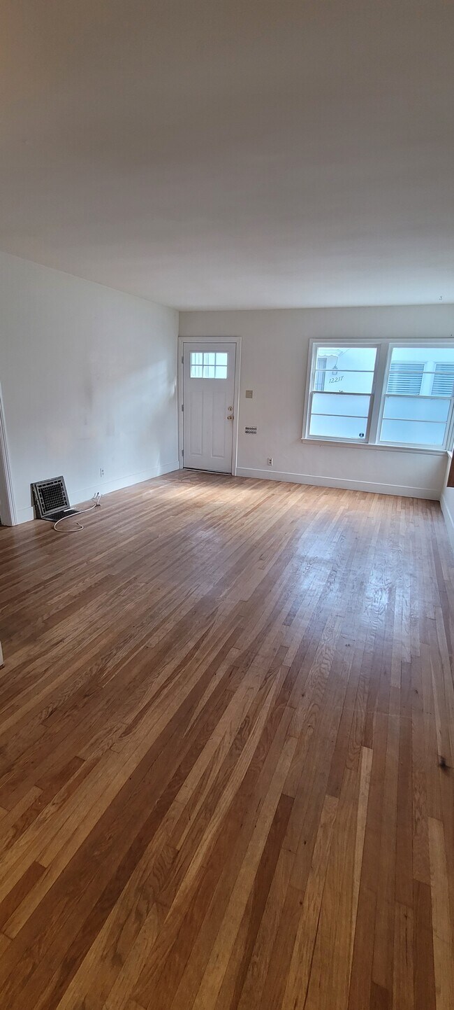 Photo - 12219 Ocean Park Blvd Unit 12219