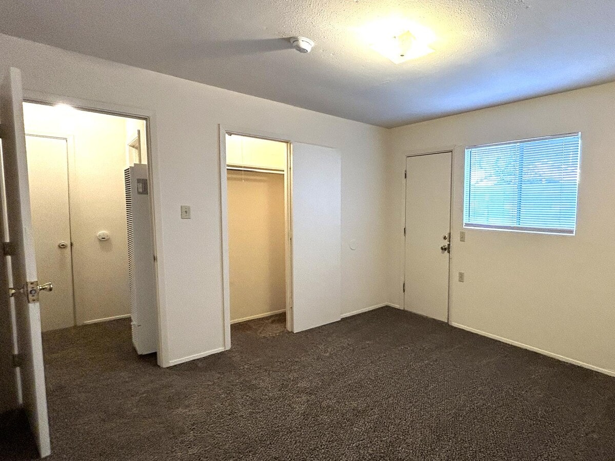 Photo - 216 General Marshall St NE