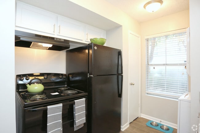 Interior Photo - Enclave at Roswell Rental