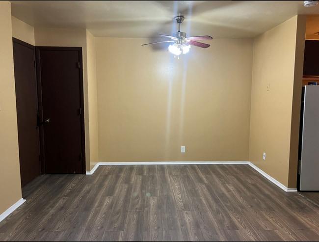 Building Photo - Grovewood Avenue Unit 1