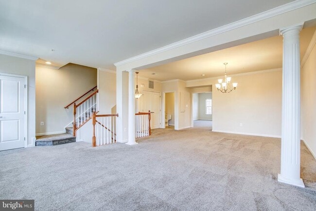 Photo - 426 Exchange Avenue