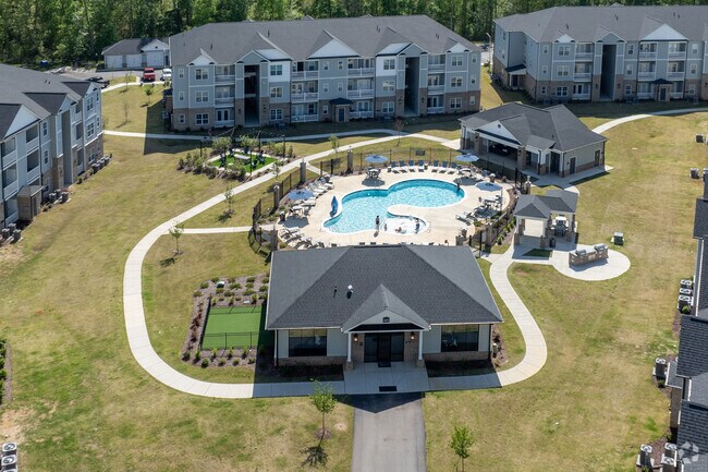 Patio - The Vue at West Park