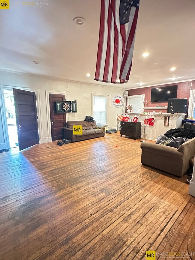 Photo - 40 Orkney Rd Unit 1