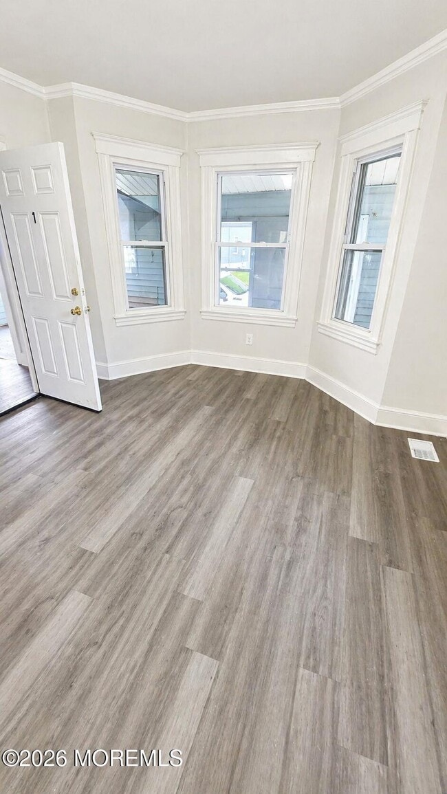 Photo - 21 Atkins Ave