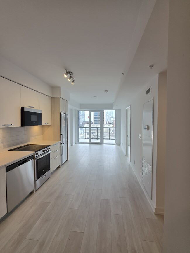Building Photo - 75 James Mountain Rd Unit 705
