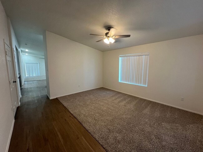 Photo - 4 BEDROOM HOME!