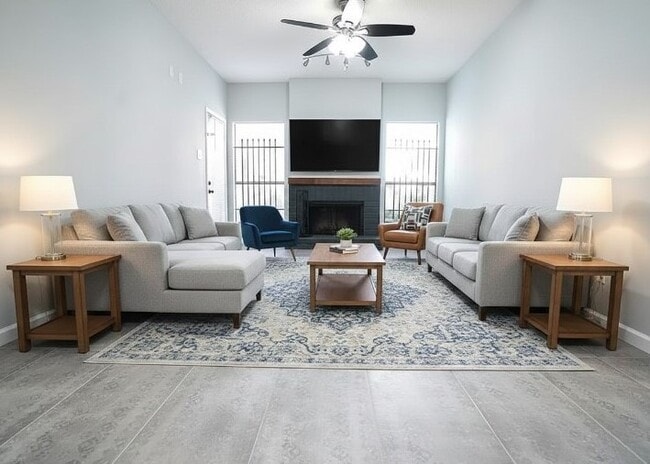 Building Photo - 10053 Westpark Dr Unit 298