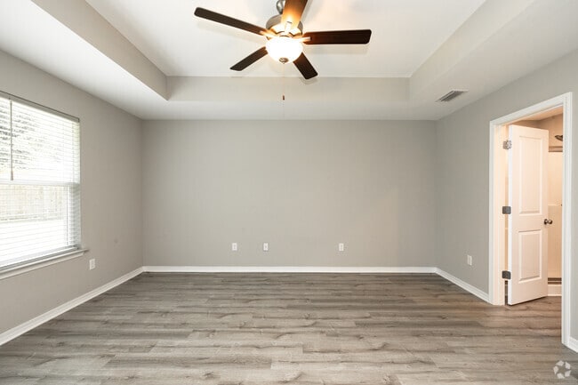 4BR, 3BA - 1,987SF - Primary