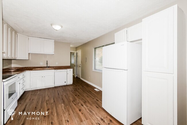 Photo - 44 Hyde Park Row