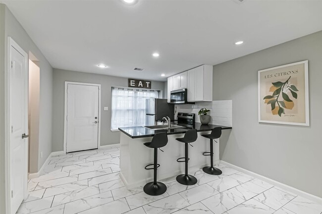 Photo - 6853 Chasewood Dr