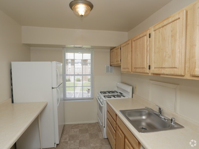 2BR, 1BA