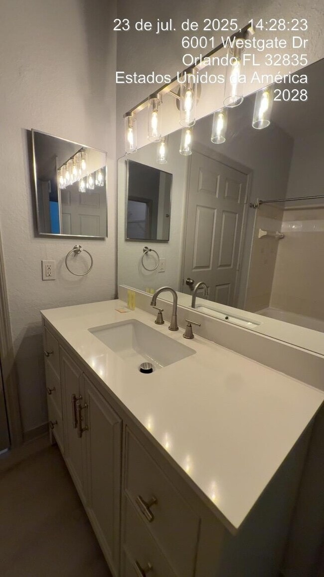 Photo - 5961 Westgate Dr Unit 2028