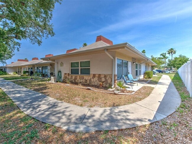 Building Photo - 4313 Tahitian Gardens Cir Unit K