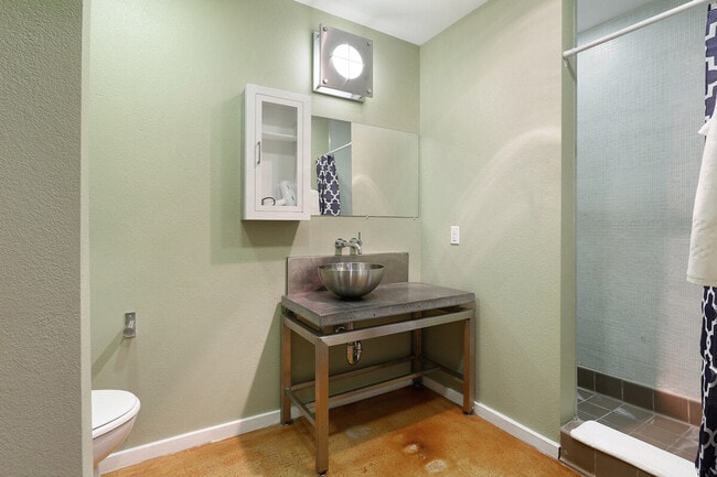 Photo - 1041 Constance St Unidad SI ID1265377P