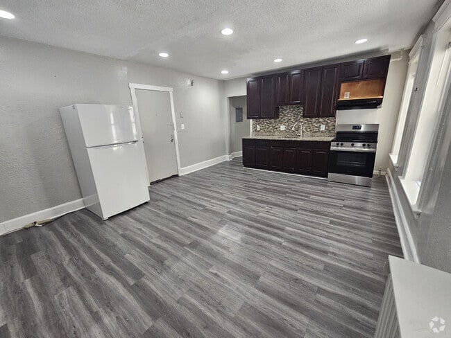 Building Photo - 380 W Main St Unit 107 Rental