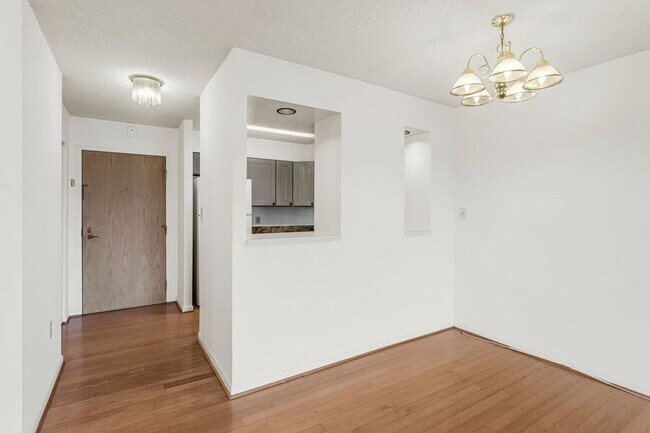 Photo - 2111 Wisconsin Ave NW