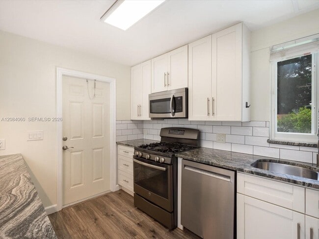 Photo - 241 SW 3rd Terrace