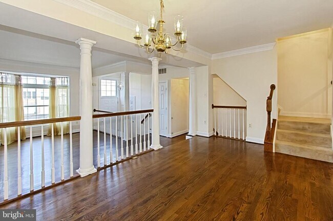 Photo - 6153 Braeleigh Ln