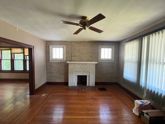 Photo - 4132 Talbert St