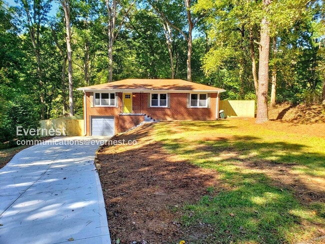 Building Photo - 6100 Azalea Dr SE Rental