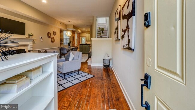 Photo - 1434 F St NE