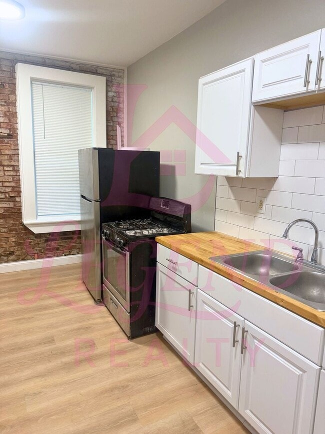 2918 Miami St Unit 1F