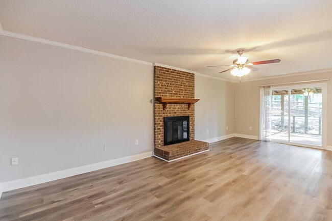 Photo - 524 Robin Dr