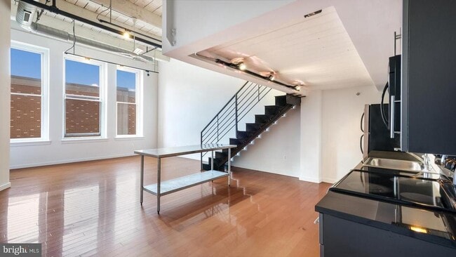 Photo - 1027 Arch St Unit 407