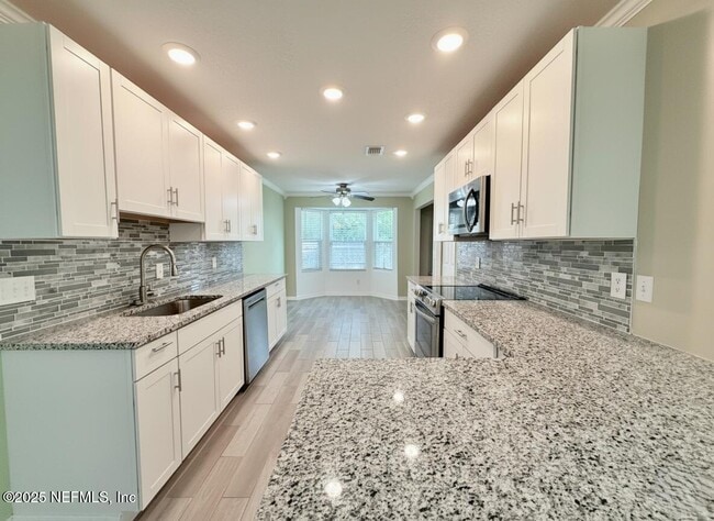 Photo - 10373 Windfern Ct N