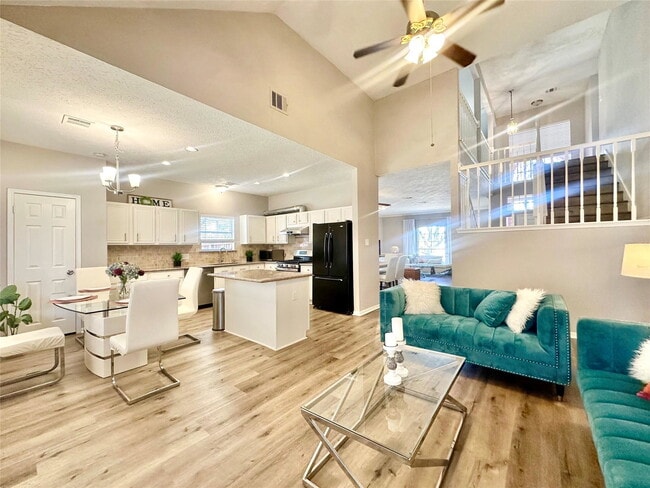 Building Photo - Sheffield Drive, Missouri City, TX 77459 - 4 BR 2.5 BA single-family home