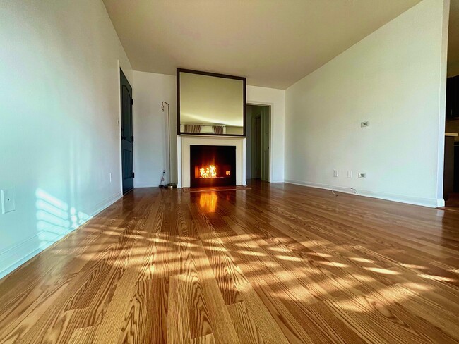 Living room with gas fireplace