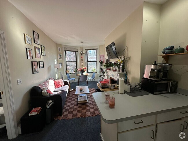 Building Photo - 3 bedroom near Northeastern & Berklee! Rental