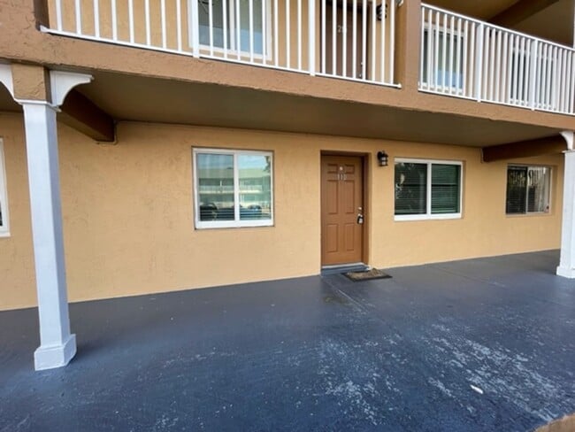 2 Bedroom 1 Bath condo w/ open floor plan ... - 2 Bedroom 1 Bath condo w/ open floor plan ...